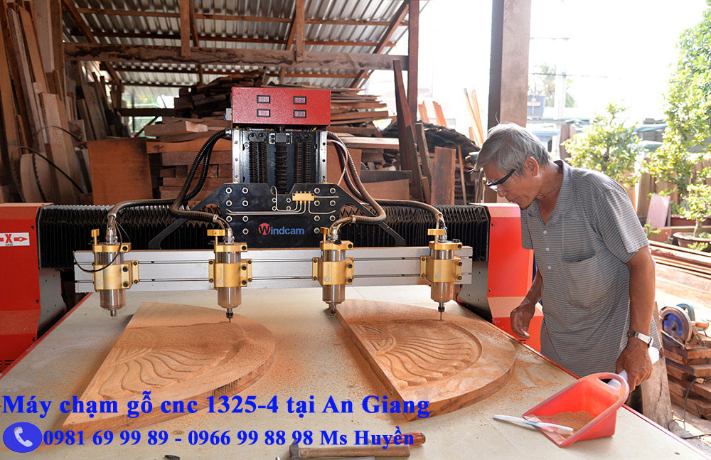Làng nghề mộc Chợ Mới, An Giang đánh giá cao máy chạm gỗ Đông Phương